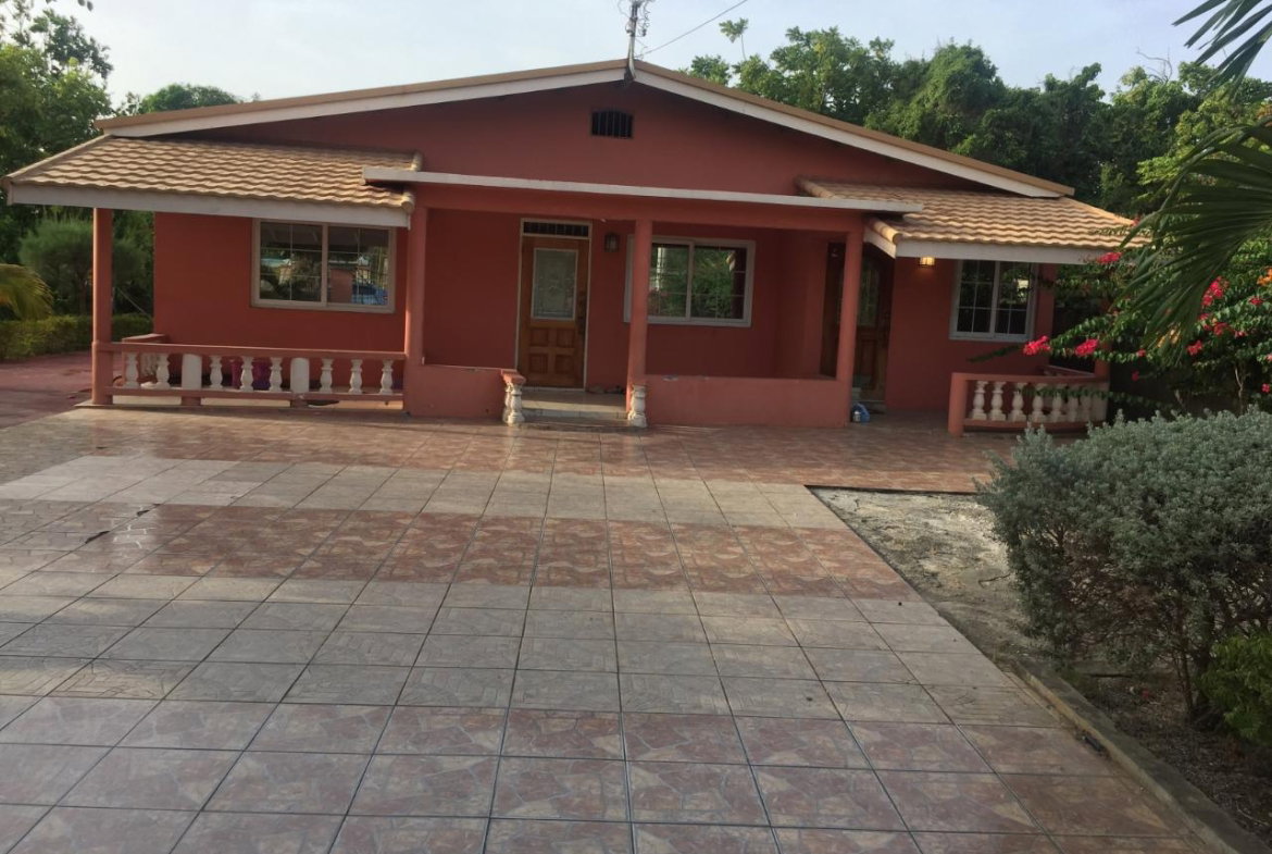 Second image of Rock Cottage, Runaway Bay in Runaway Bay, St. Ann, Jamaica - property is For Rent