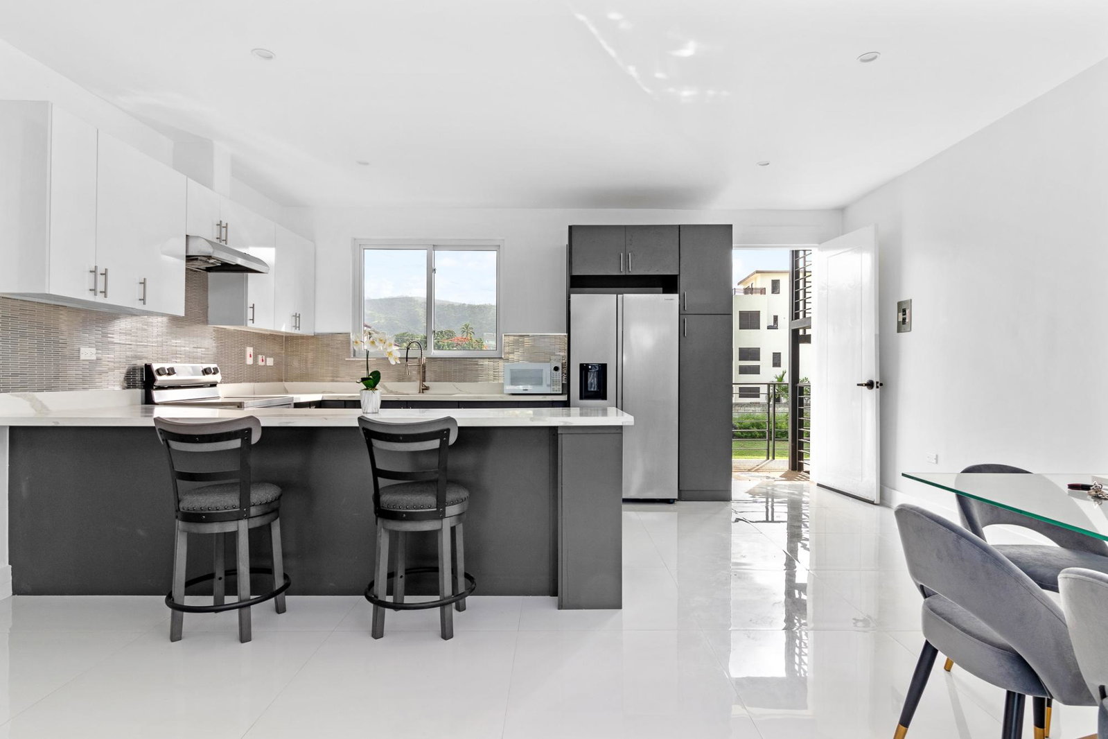 Fourth image of 2 Ottawa Avenue in Kingston 6, St. Andrew, Jamaica - property is For Rent
