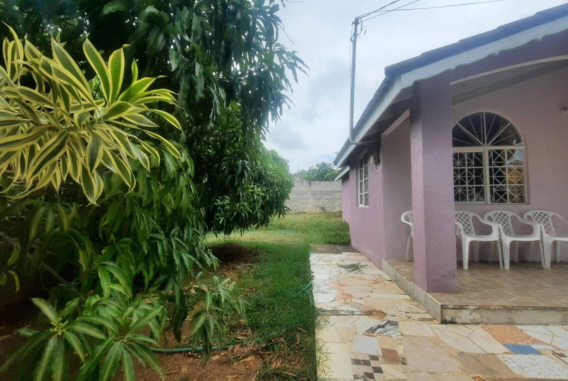 Fifteenth image of 472 Poinciana Drive in FLORENCE HALL VILLAGE, Trelawny, Jamaica - property is For Rent