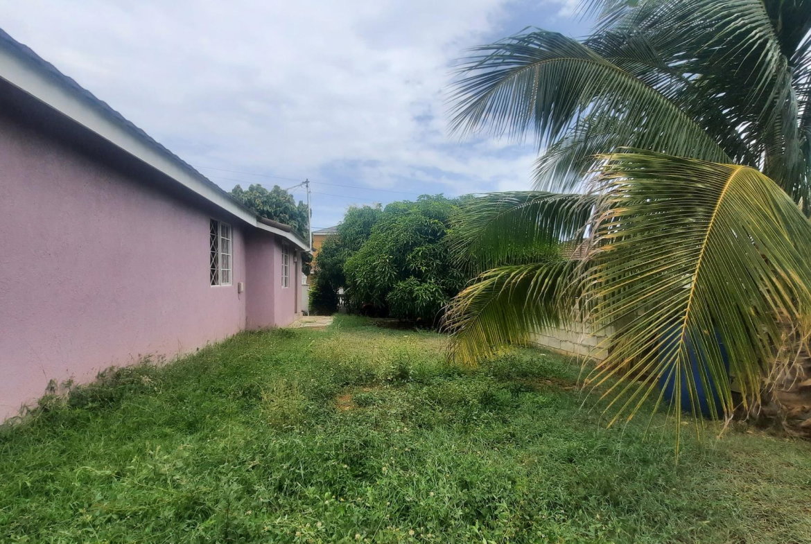 Seventeenth image of 472 Poinciana Drive in FLORENCE HALL VILLAGE, Trelawny, Jamaica - property is For Rent