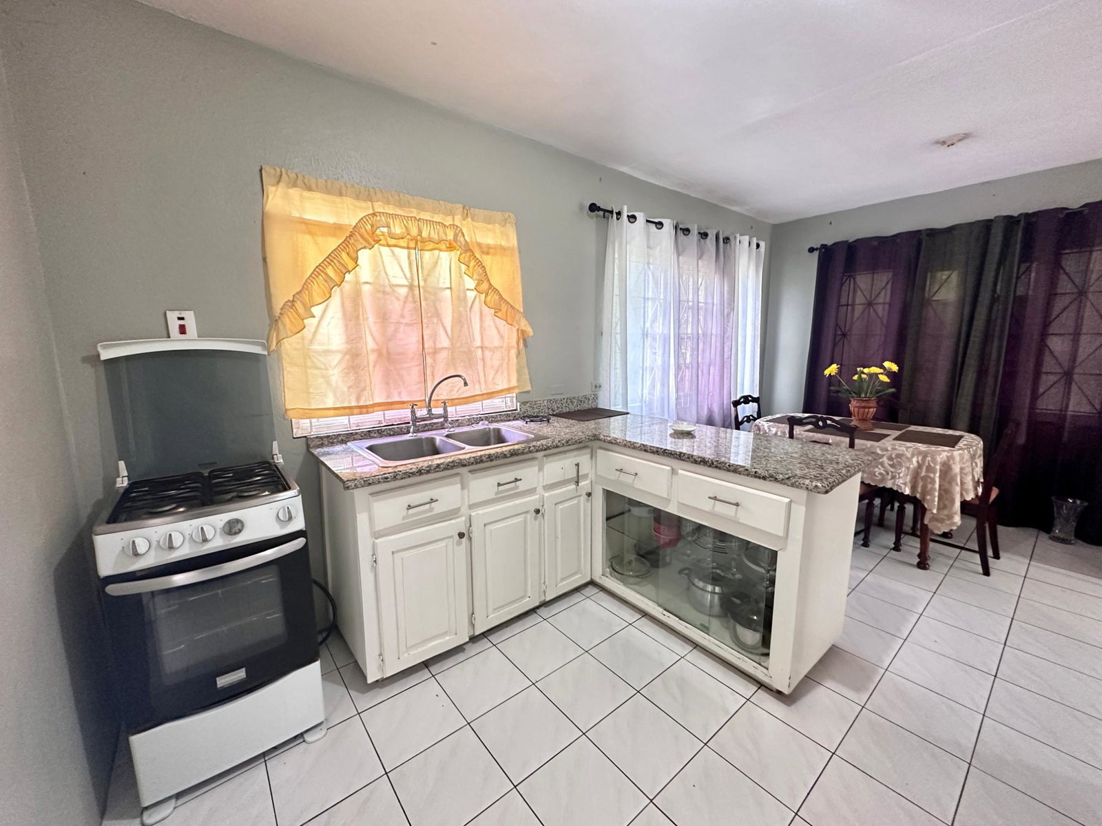 Eleventh image of 59 Palmetto Avenue in Kingston 6, St. Andrew, Jamaica - property is For Rent