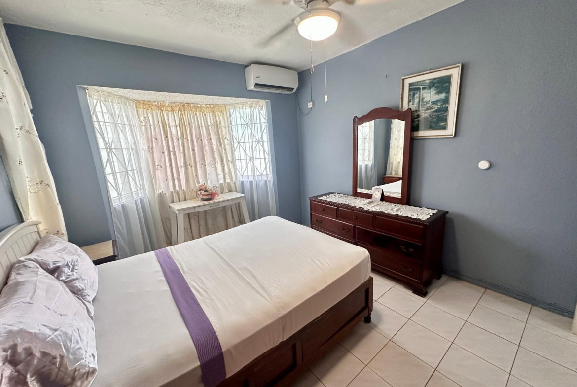 Sixteenth image of 59 Palmetto Avenue in Kingston 6, St. Andrew, Jamaica - property is For Rent