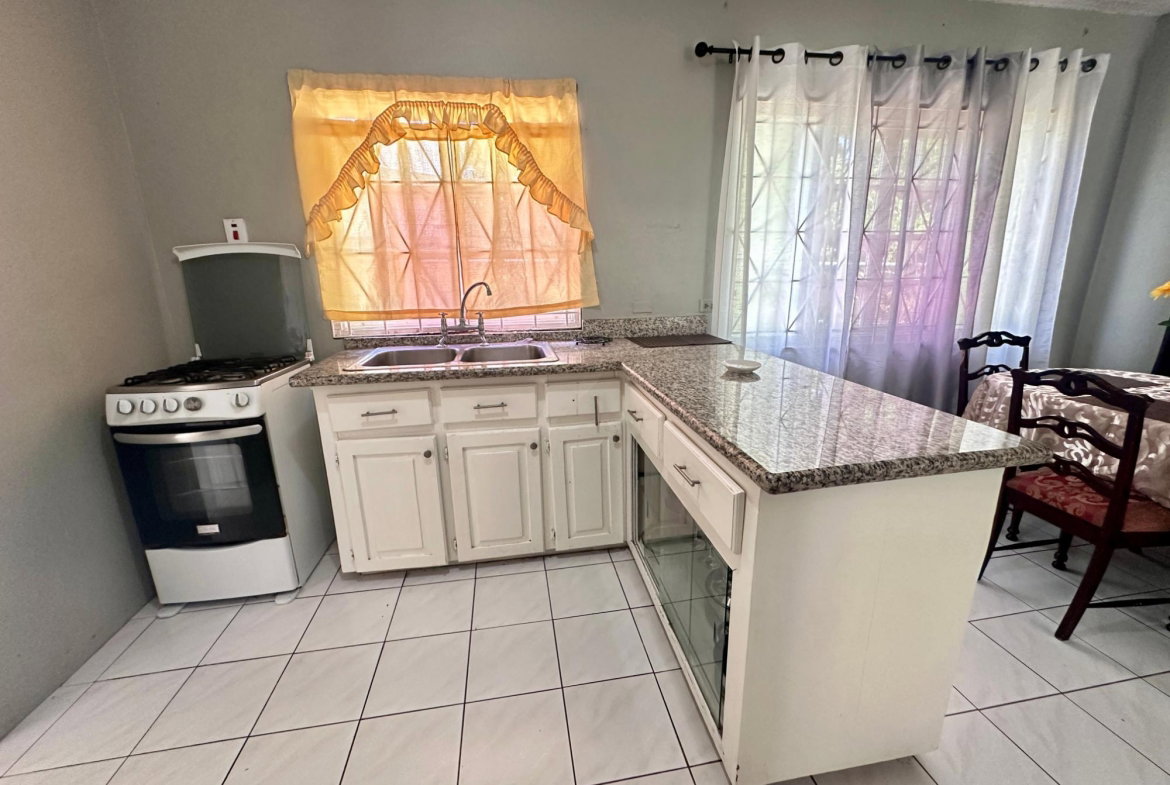 Tenth image of 59 Palmetto Avenue in Kingston 6, St. Andrew, Jamaica - property is For Rent