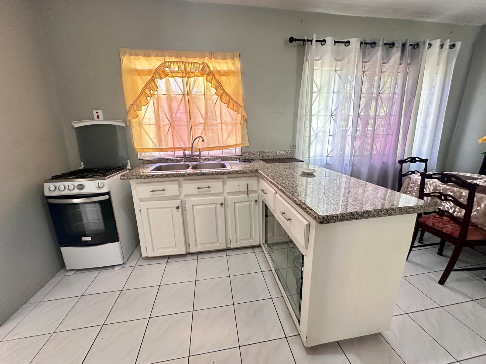 Tenth image of 59 Palmetto Avenue in Kingston 6, St. Andrew, Jamaica - property is For Rent
