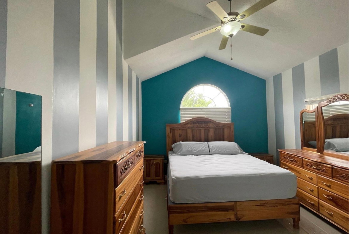 Seventh image of 45 Bunker Crescent in Caymanas Estates, St. Catherine, Jamaica - property is For Rent