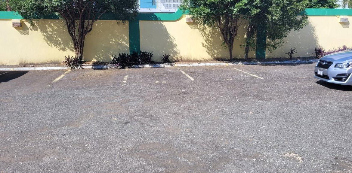Thirteenth image of Apt 20-10 Central Avenue in CONSTANT SPRING, St. Andrew, Jamaica - property is For Rent