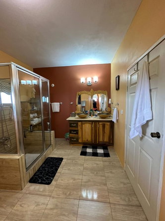 Thirteenth image of 459 South View Dr, Rhyne Park in Little River, St. James, Jamaica - property is For Rent