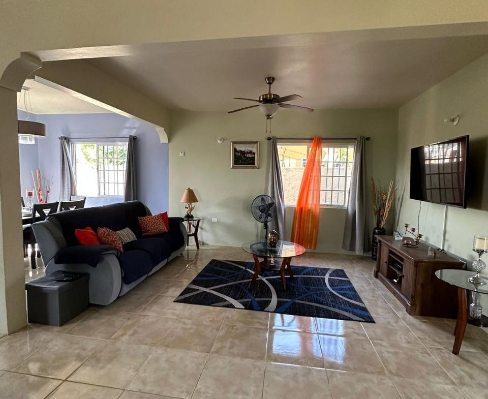 Fourth image of 459 South View Dr, Rhyne Park in Little River, St. James, Jamaica - property is For Rent