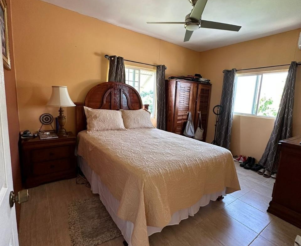 Tenth image of 459 South View Dr, Rhyne Park in Little River, St. James, Jamaica - property is For Rent