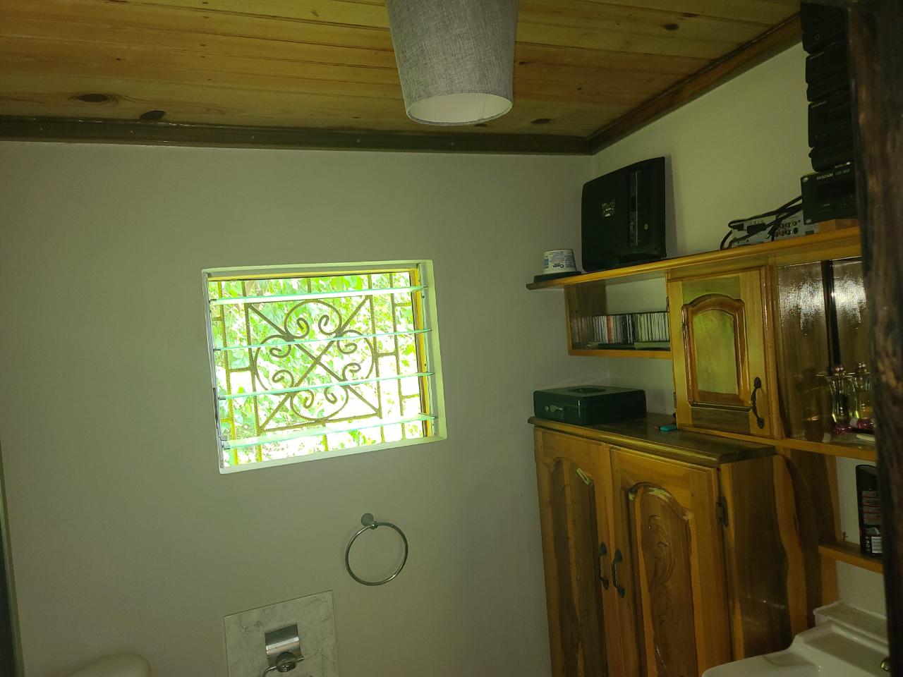 Furnished-3-Bedroom-House-for-Sale-in-Orange-Bay-Jamaica Sixteenth image of Orange Bay in Orange Bay, Hanover, Jamaica - property is For Sale
