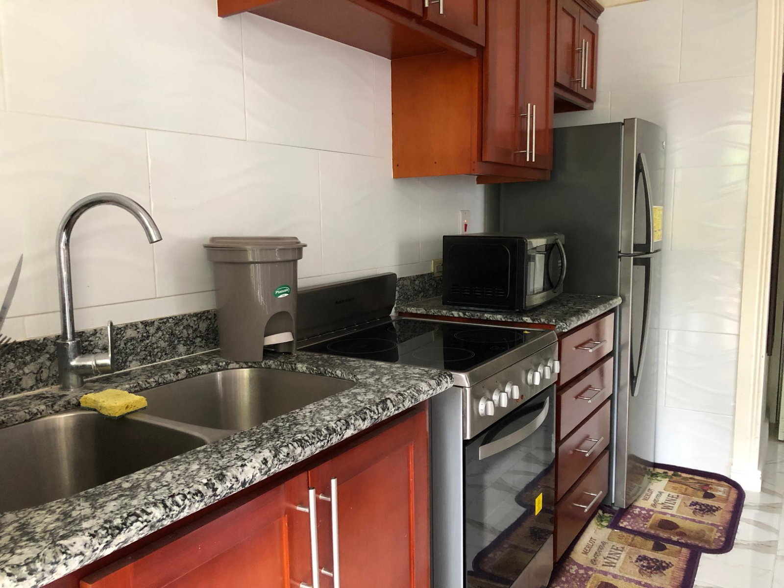Eighteenth image of Cowper Avenue in Kingston 6, St. Andrew, Jamaica - property is For Rent