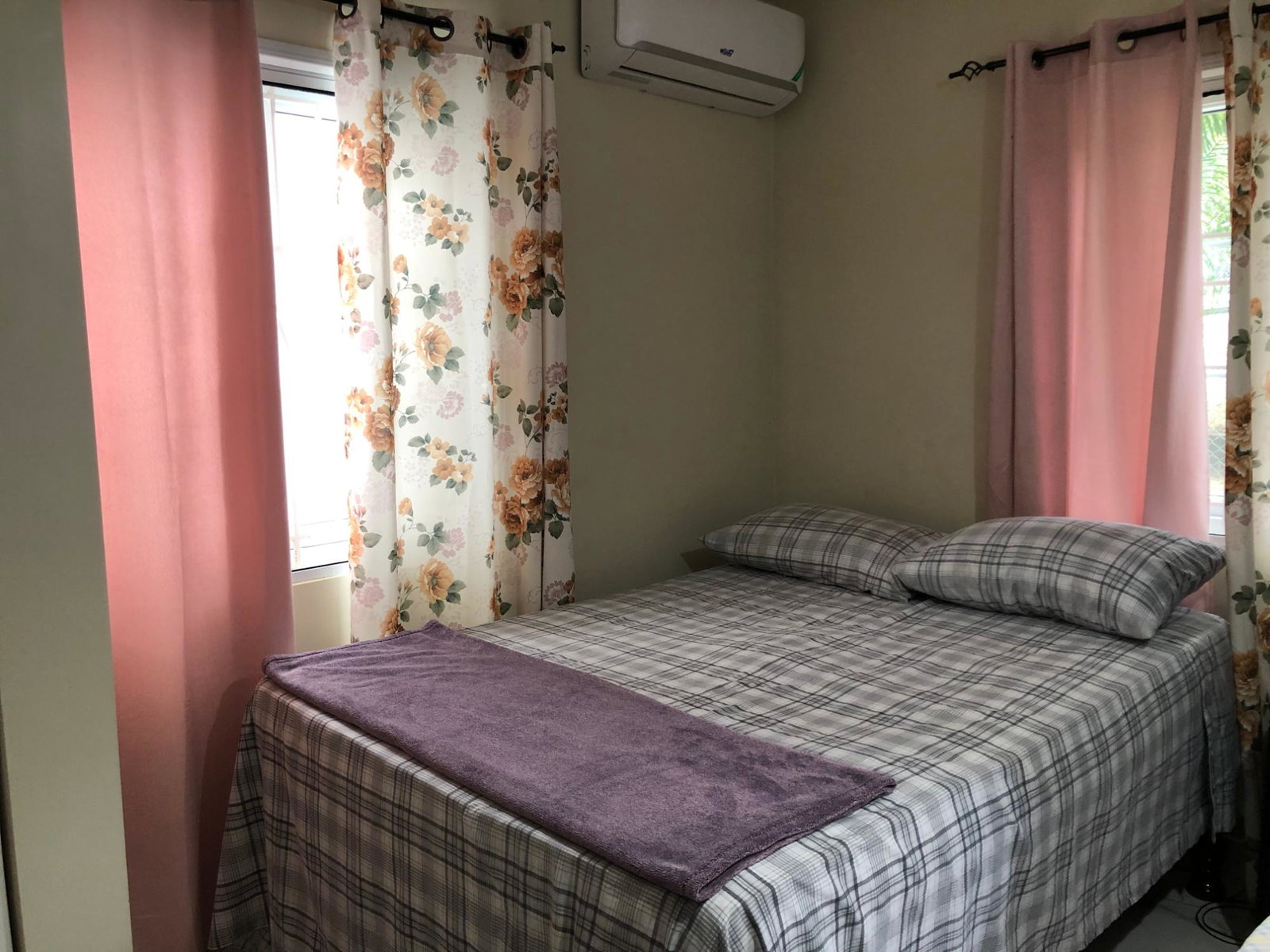 Twenty-Fifth image of Cowper Avenue in Kingston 6, St. Andrew, Jamaica - property is For Rent