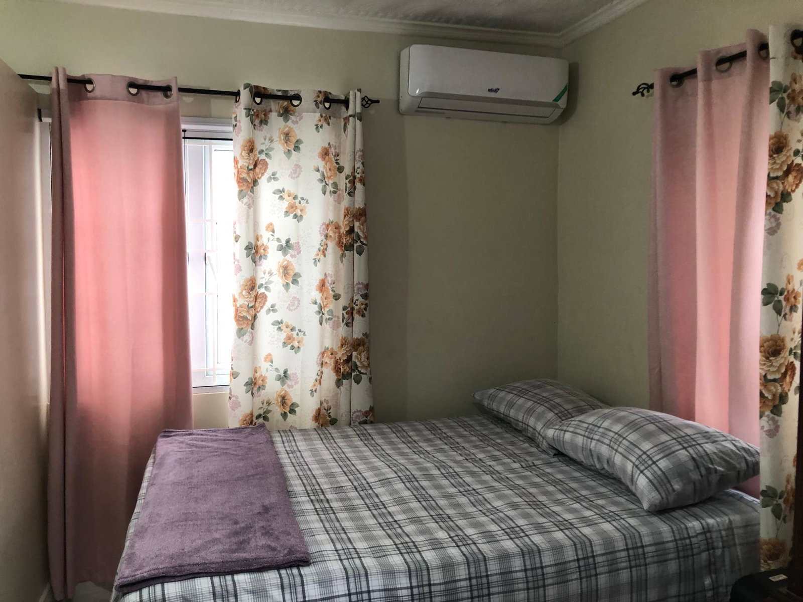Twenty-Sixth image of Cowper Avenue in Kingston 6, St. Andrew, Jamaica - property is For Rent