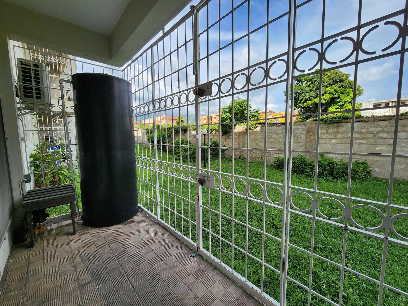 Fifteenth image of 26e-1 East Avenue in Kingston 8, St. Andrew, Jamaica - property is For Rent