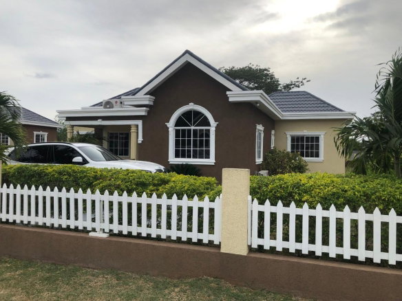 First image of 11 Genesis Manor in Santa Cruz, St. Elizabeth, Jamaica - property is For Sale