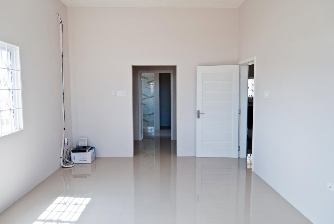 Second image of 7a-4-5 George Street in May Pen, Clarendon, Jamaica - property is For Sale