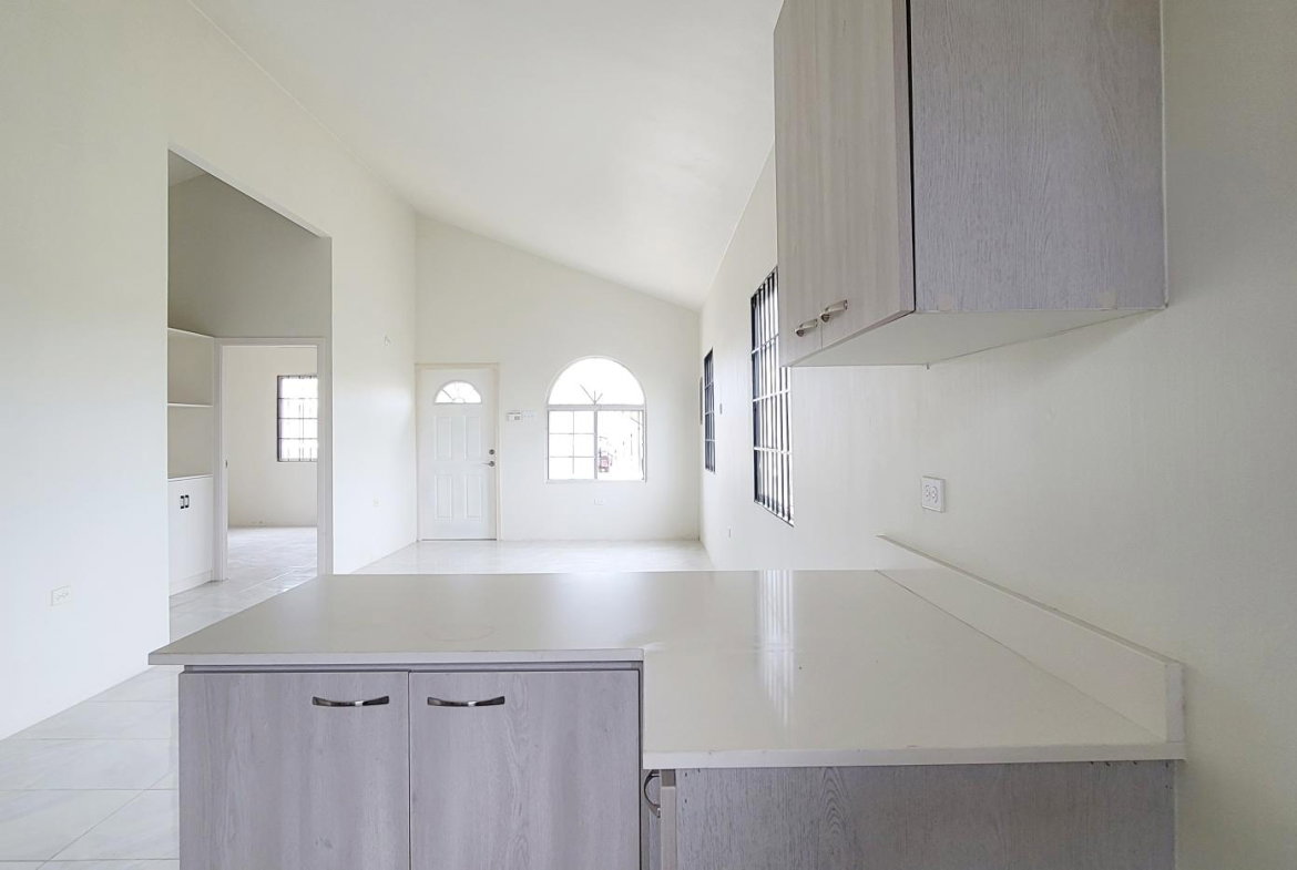 Twelfth image of 1962- Phoenix Park in Phoenix Park, St. Catherine, Jamaica - property is For Sale
