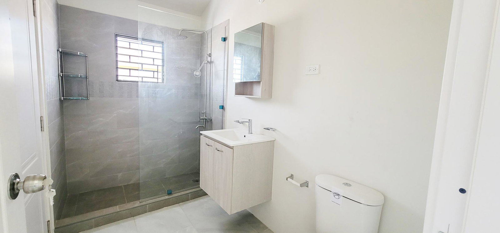Immaculate-2-Bed-House-for-Sale-in-Phoenix-Park-Jamaica Twenty-First image of 1962- Phoenix Park in Phoenix Park, St. Catherine, Jamaica - property is For Sale