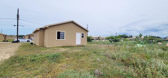 Twenty-Second image of 1962- Phoenix Park in Phoenix Park, St. Catherine, Jamaica - property is For Sale