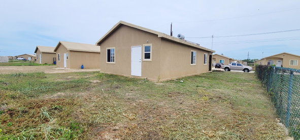 Twenty-Third image of 1962- Phoenix Park in Phoenix Park, St. Catherine, Jamaica - property is For Sale