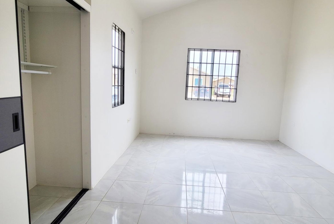 Seventh image of 1962- Phoenix Park in Phoenix Park, St. Catherine, Jamaica - property is For Sale
