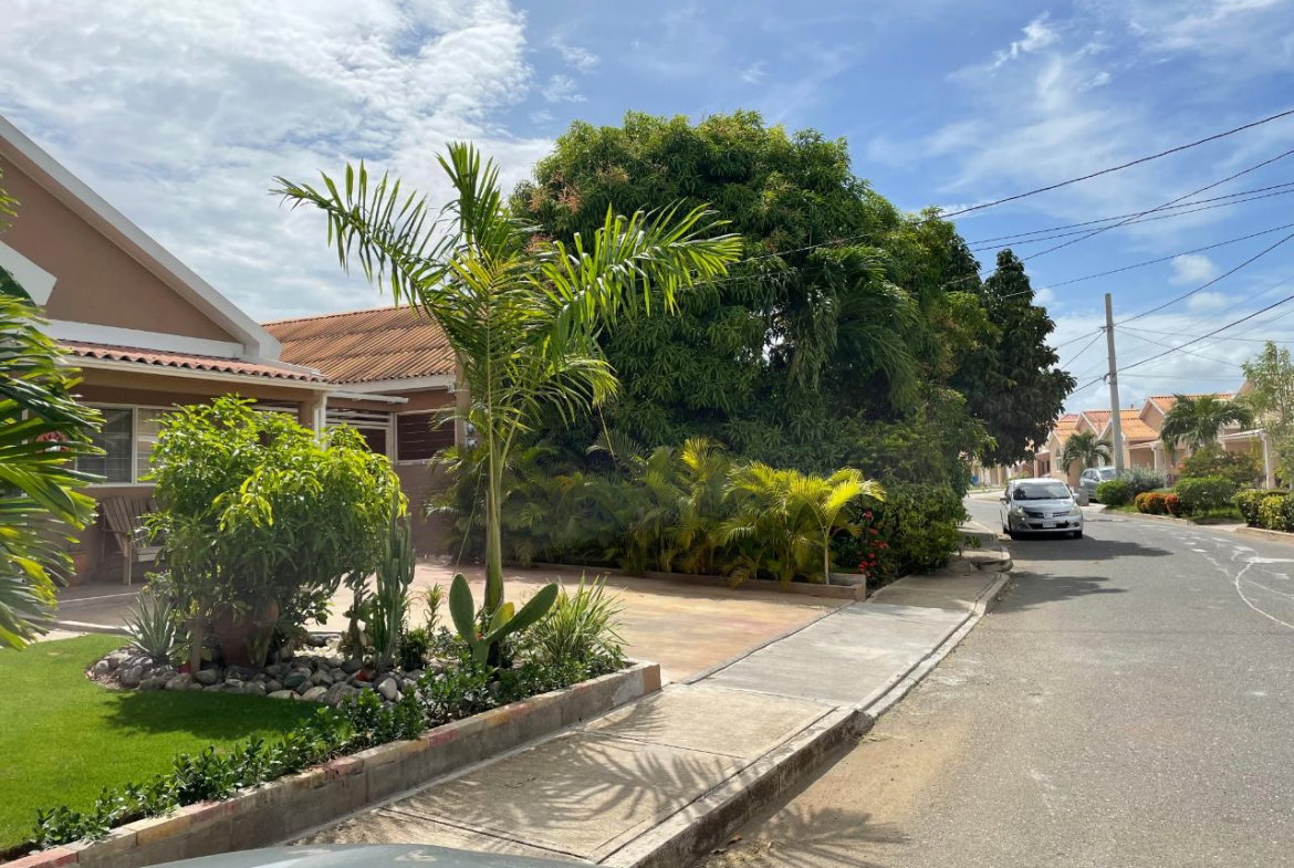 First image of Fort de France Street, in Greater Portmore, St. Catherine, Jamaica - property is For Rent