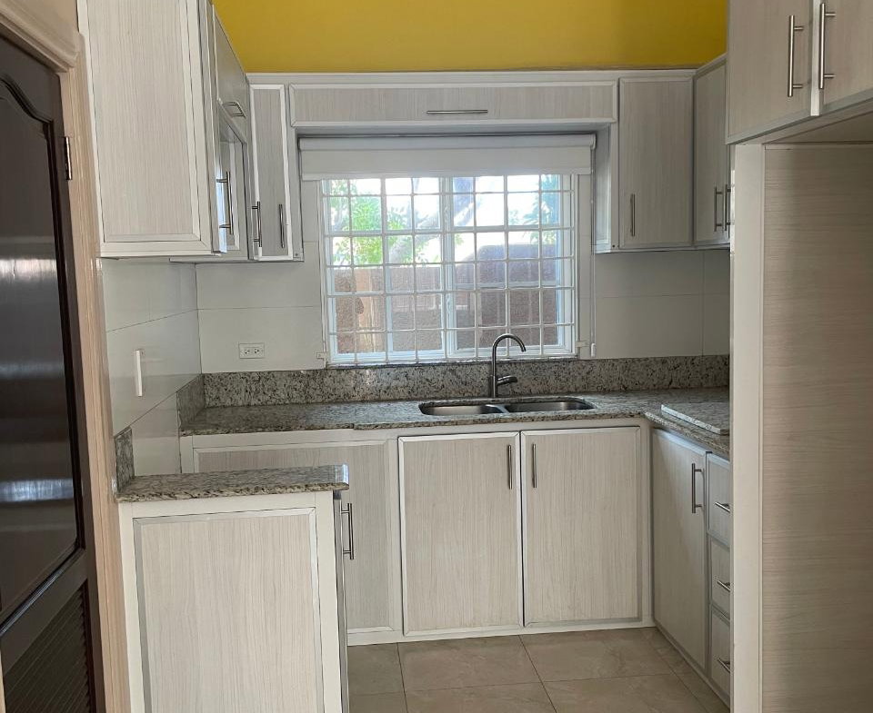 Thirteenth image of Fort de France Street, in Greater Portmore, St. Catherine, Jamaica - property is For Rent