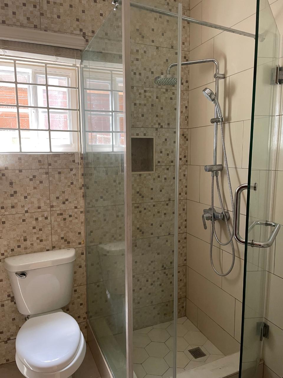 Fourteenth image of Fort de France Street, in Greater Portmore, St. Catherine, Jamaica - property is For Rent