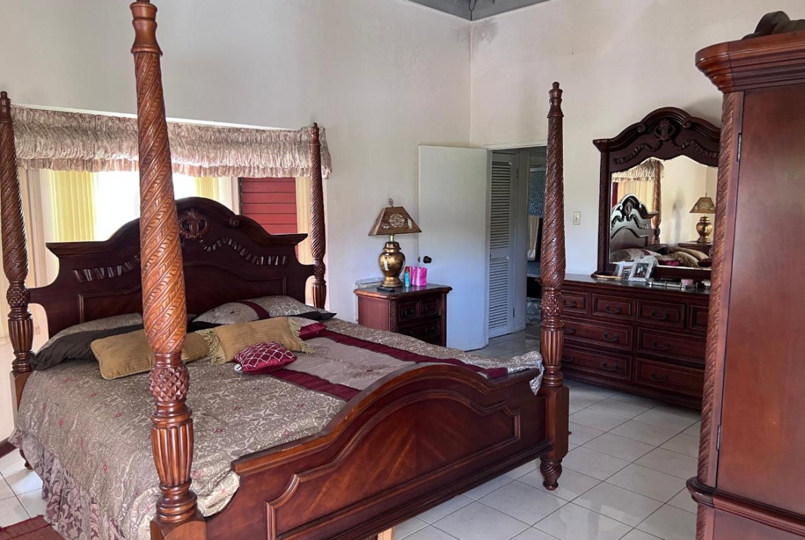 Tenth image of 329 West Gate Hills Blvd, Mon in Montego Bay, St. James, Jamaica - property is For Sale