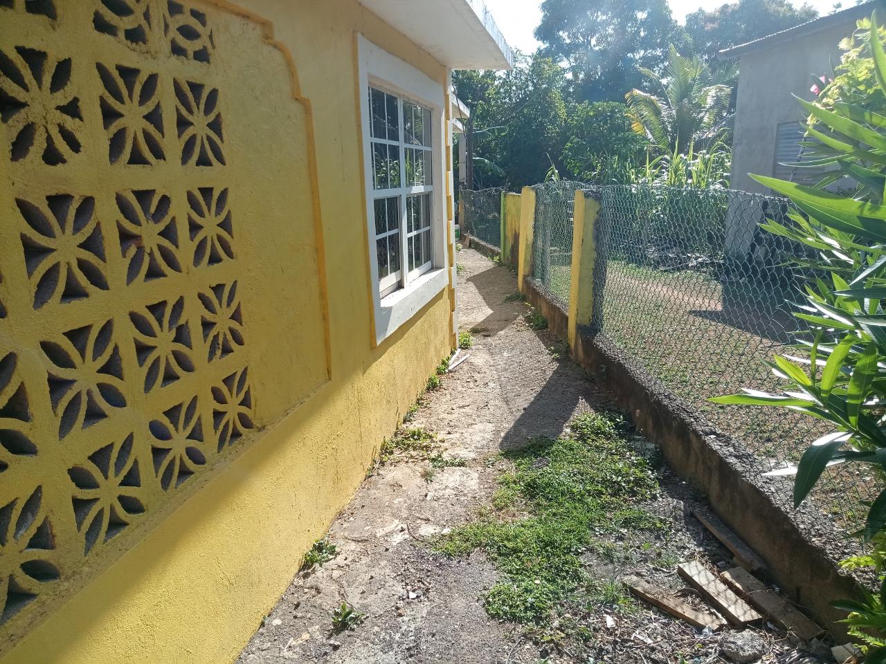 Second image of Red Road Palmers Cross in Palmers Cross, Clarendon, Jamaica - property is For Sale