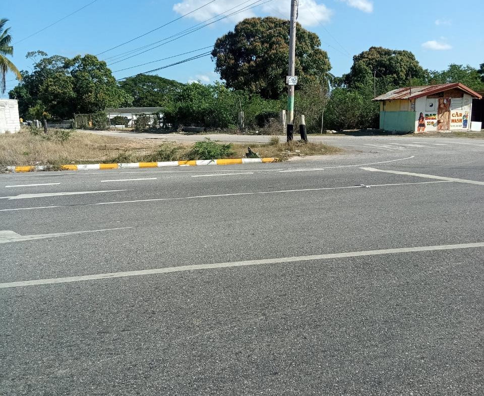 Ninth image of Red Road Palmers Cross in Palmers Cross, Clarendon, Jamaica - property is For Sale