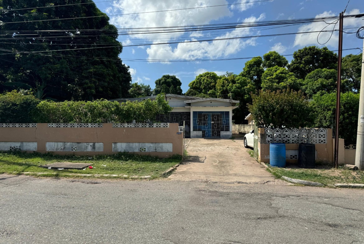 Eleventh image of 80 Lyndale Avenue in Kingston 20, St. Andrew, Jamaica - property is For Sale