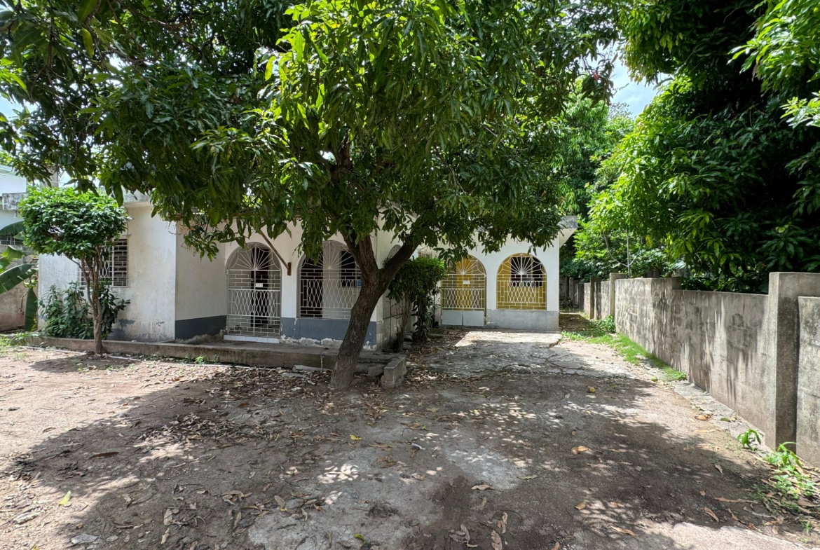 Ninth image of 80 Lyndale Avenue in Kingston 20, St. Andrew, Jamaica - property is For Sale