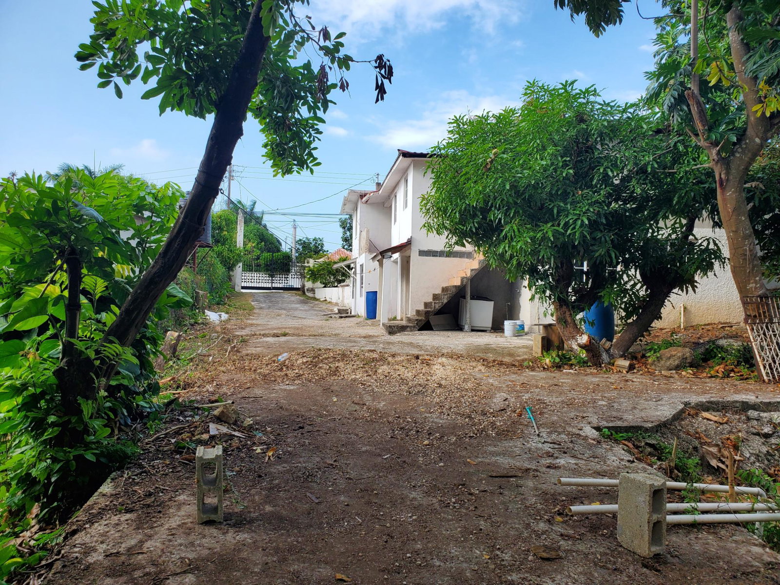 Income-Property-for-Sale-in-Coral-Gardens-Jamaica-Prime-Location Fourteenth image of Coral Gardens in Montego Bay, St. James, Jamaica - property is For Sale