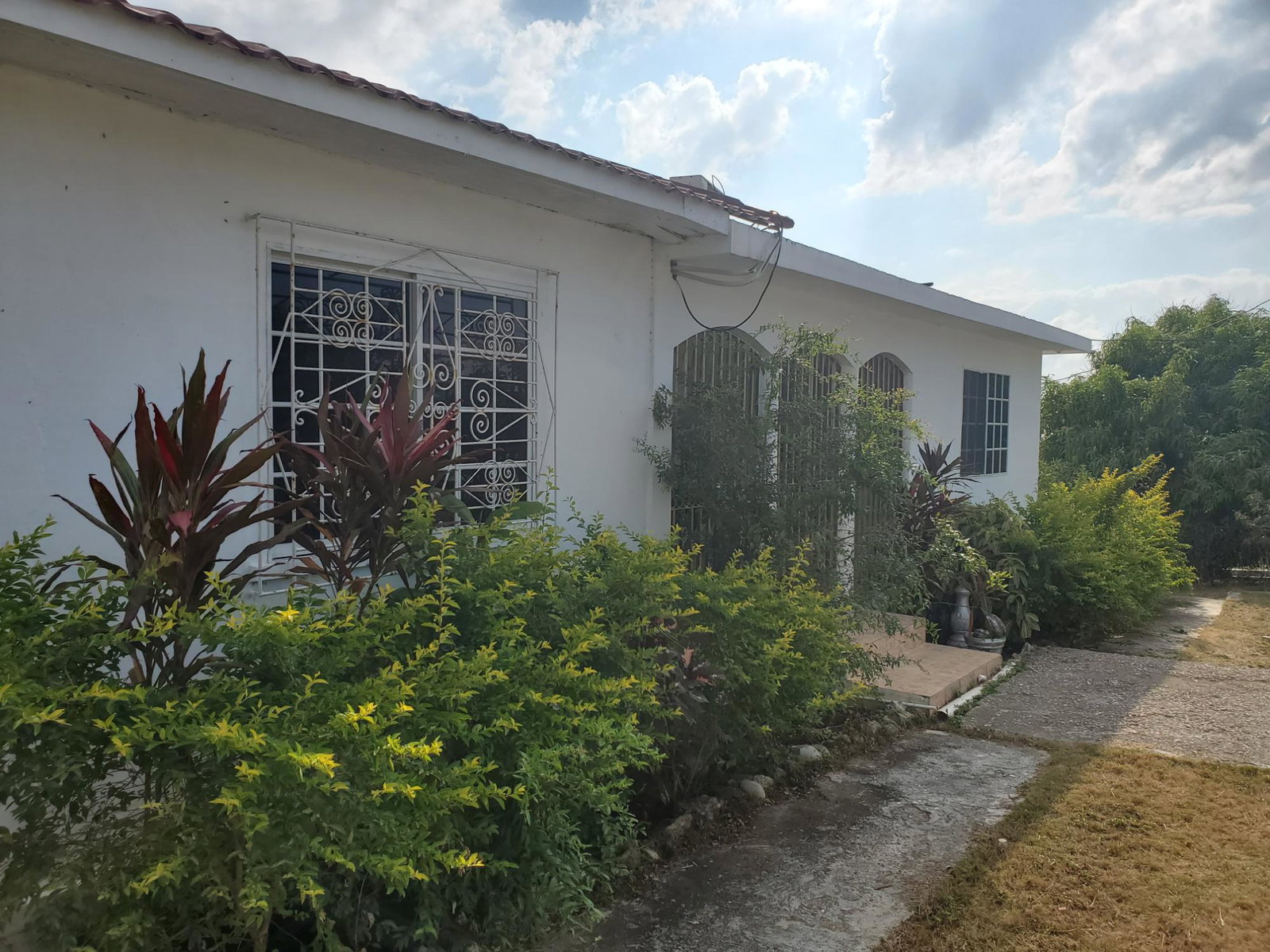 Income-Property-for-Sale-in-Coral-Gardens-Jamaica-Prime-Location Sixteenth image of Coral Gardens in Montego Bay, St. James, Jamaica - property is For Sale