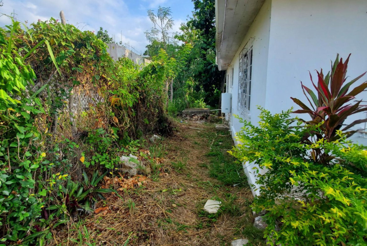 Twentieth image of Coral Gardens in Montego Bay, St. James, Jamaica - property is For Sale