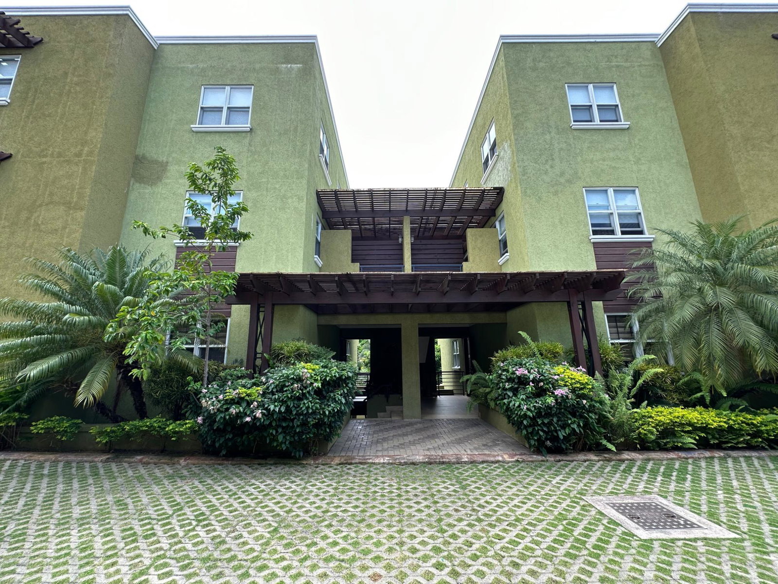 Eighteenth image of 6 Lower Great House Circle in Kingston 8, St. Andrew, Jamaica - property is For Sale
