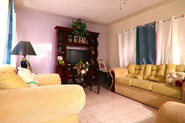 Tenth image of Chudleigh in Christiana, Manchester, Jamaica - property is For Sale