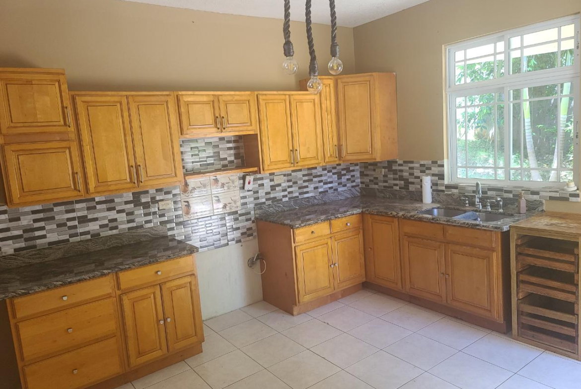 Seventh image of 35 Negril Estate in Negril, Westmoreland, Jamaica - property is For Sale