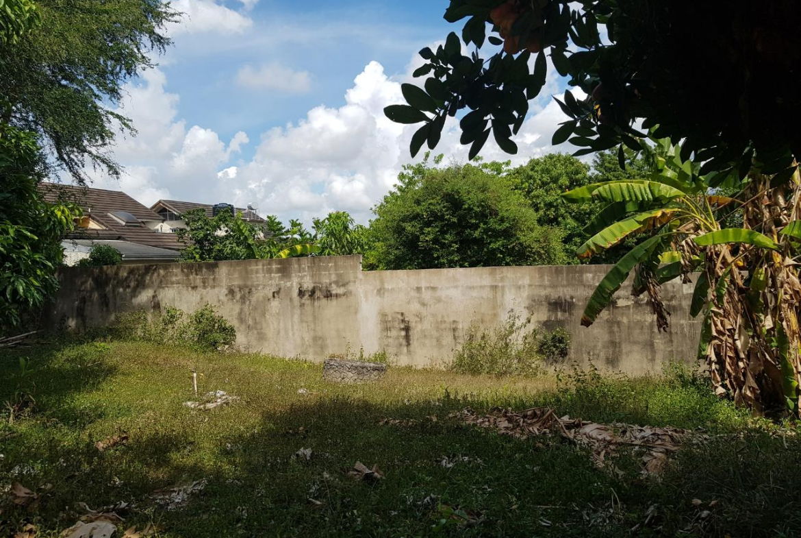 Twenty-Second image of 7 Garth Road, Kingston 8 in Cherry Gardens, St. Andrew, Jamaica - property is For Sale