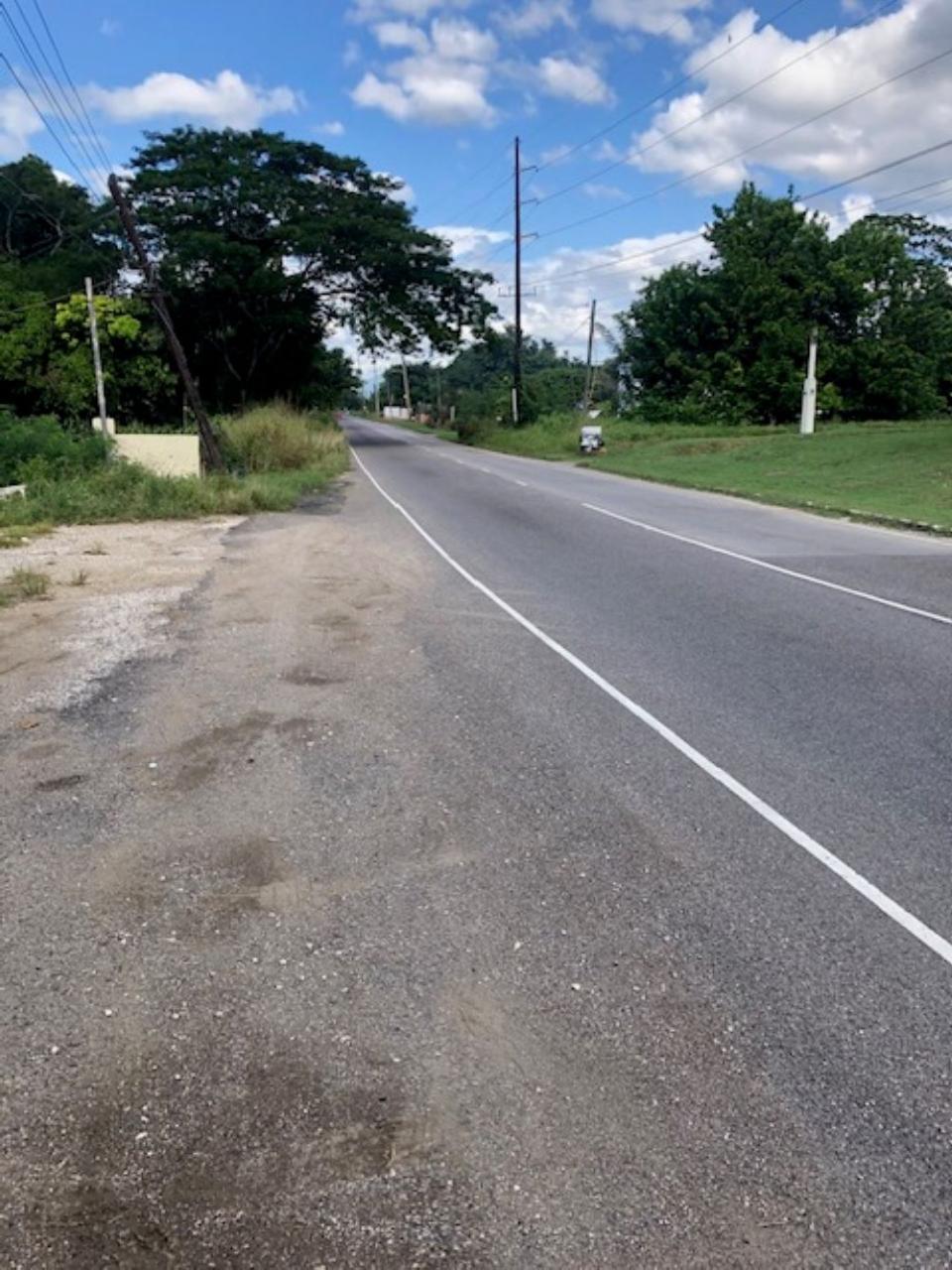 Sixteenth image of Goshen in Santa Cruz, St. Elizabeth, Jamaica - property is For Sale