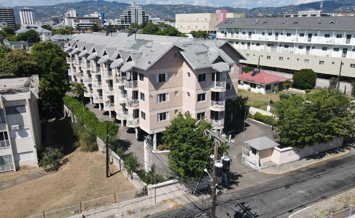 Second image of 201-15.5 Kensington Crescent, Kens in KINGSTON, Kingston, Jamaica - property is For Sale