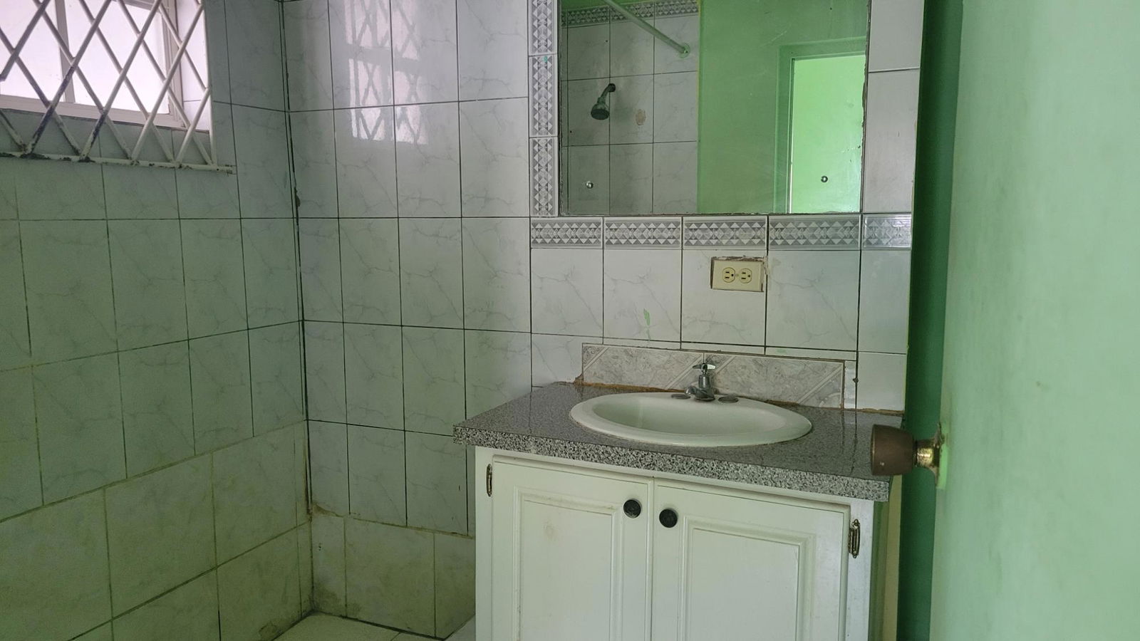 Eighth image of 192 Eltham View Drive in Spanish Town, St. Catherine, Jamaica - property is For Sale