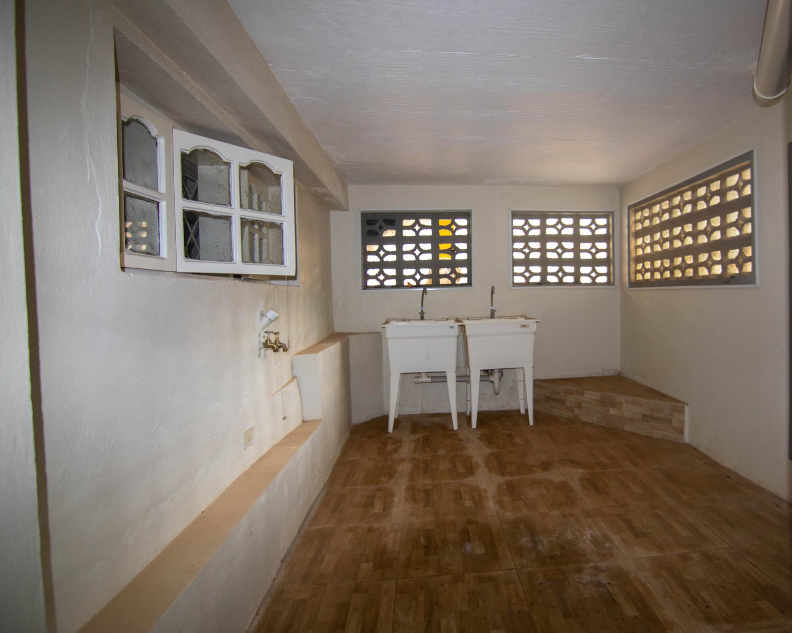 Thirtieth image of 44 Perth Road Mandeville Man in Mandeville, Manchester, Jamaica - property is For Sale