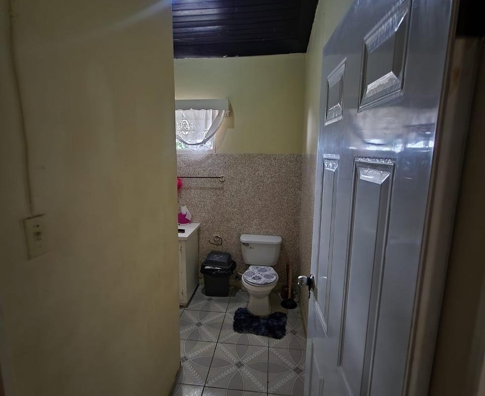 Twentieth image of 58 West Park Avenue, May Pen in May Pen, Clarendon, Jamaica - property is For Sale
