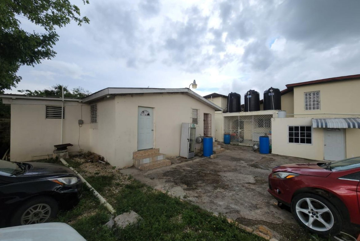 Fifth image of 58 West Park Avenue, May Pen in May Pen, Clarendon, Jamaica - property is For Sale