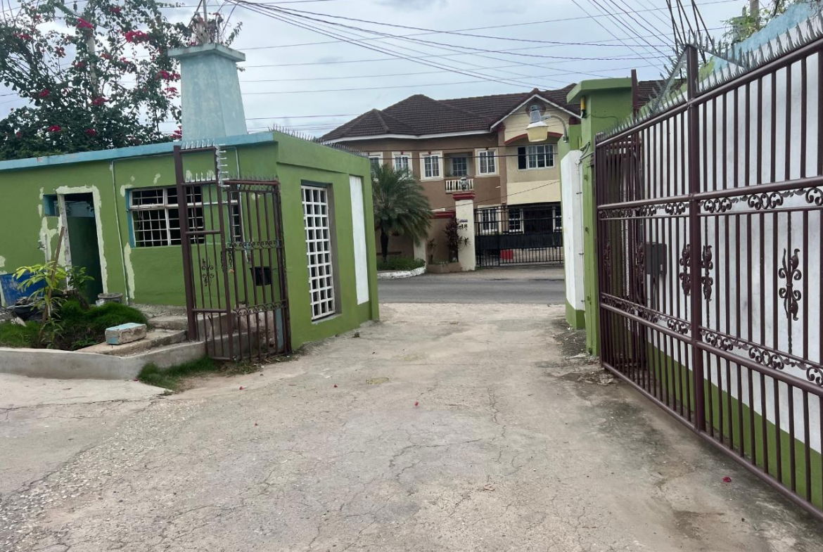 Ninth image of 17 Dukharan Avenue in Kingston 10, St. Andrew, Jamaica - property is For Sale