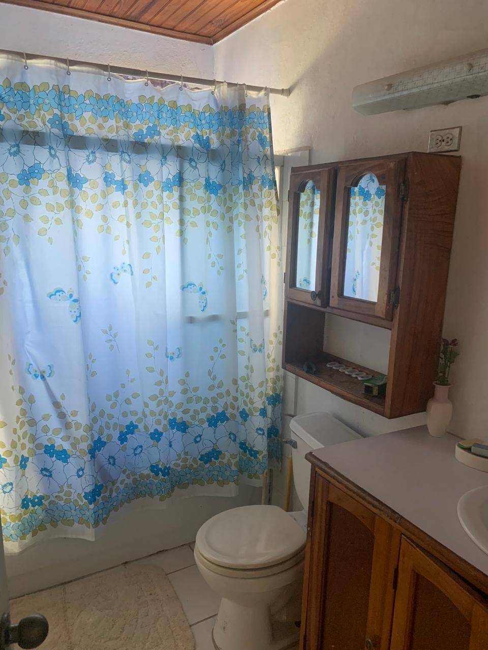 Tenth image of 886 Poinseta Path in Marlie Mount, St. Catherine, Jamaica - property is For Sale