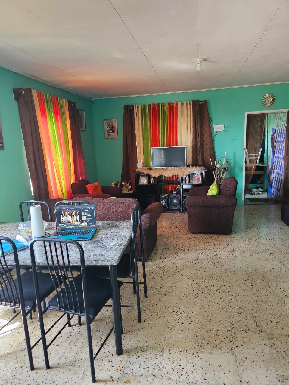 Investors-Special-Tri-Level-Property-in-Christiana-Jamaica Fifth image of Struan Castle in Christiana, Manchester, Jamaica - property is For Sale
