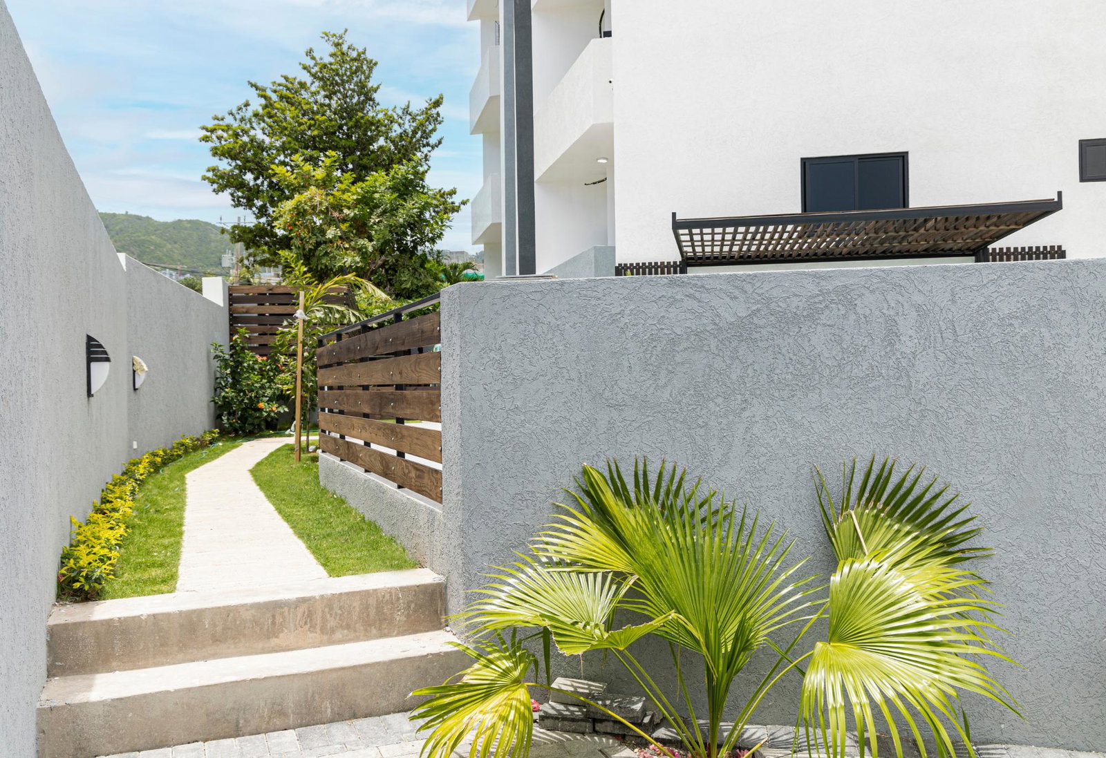 Luxurious-2-Bedroom-Apartment-for-Rent-in-Gated-Community-Salisbury-Jamaica Fifteenth image of 7-2 Salisbury Avenue in Kingston 6, St. Andrew, Jamaica - property is For Rent